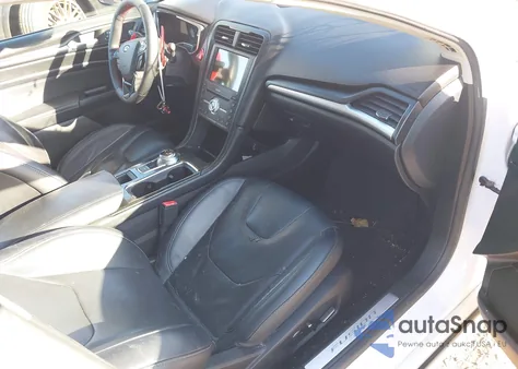 2017 Ford Fusion Titanium z USA, uszkodzony, nr VIN 3FA6P0K91HR261706